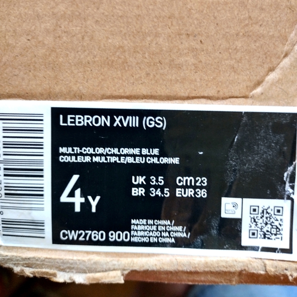Nike LeBron 18 Xviii Multicolored 4Y (size 6 for females)